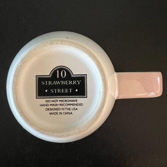 10 Strawberry Street BE A PINEAPPLE: STAND TALL, WEAR A CROWN & BE SWEET... Mug - Picture 6 of 7